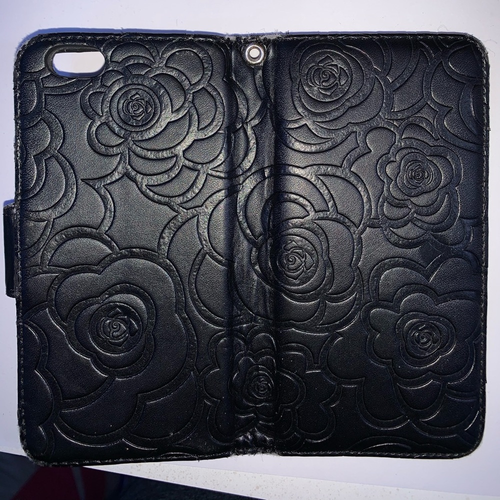Wallet case for iPhones - Picture 3 of 5